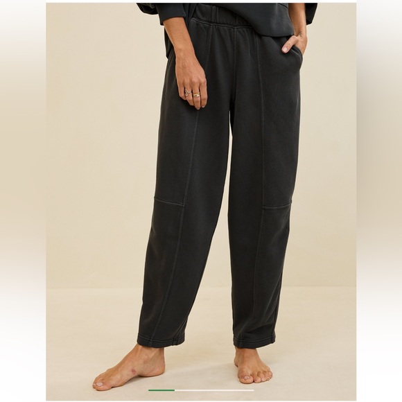 Aerie Womens Seams Right Sweatpant - Picture 2 of 5